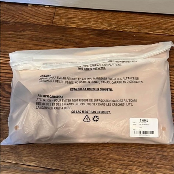 SKIMS : never worn - Picture 2 of 4